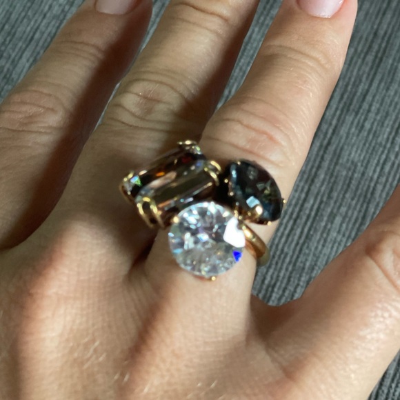 Henri Bendel ironic ring with dust bag - Picture 4 of 5